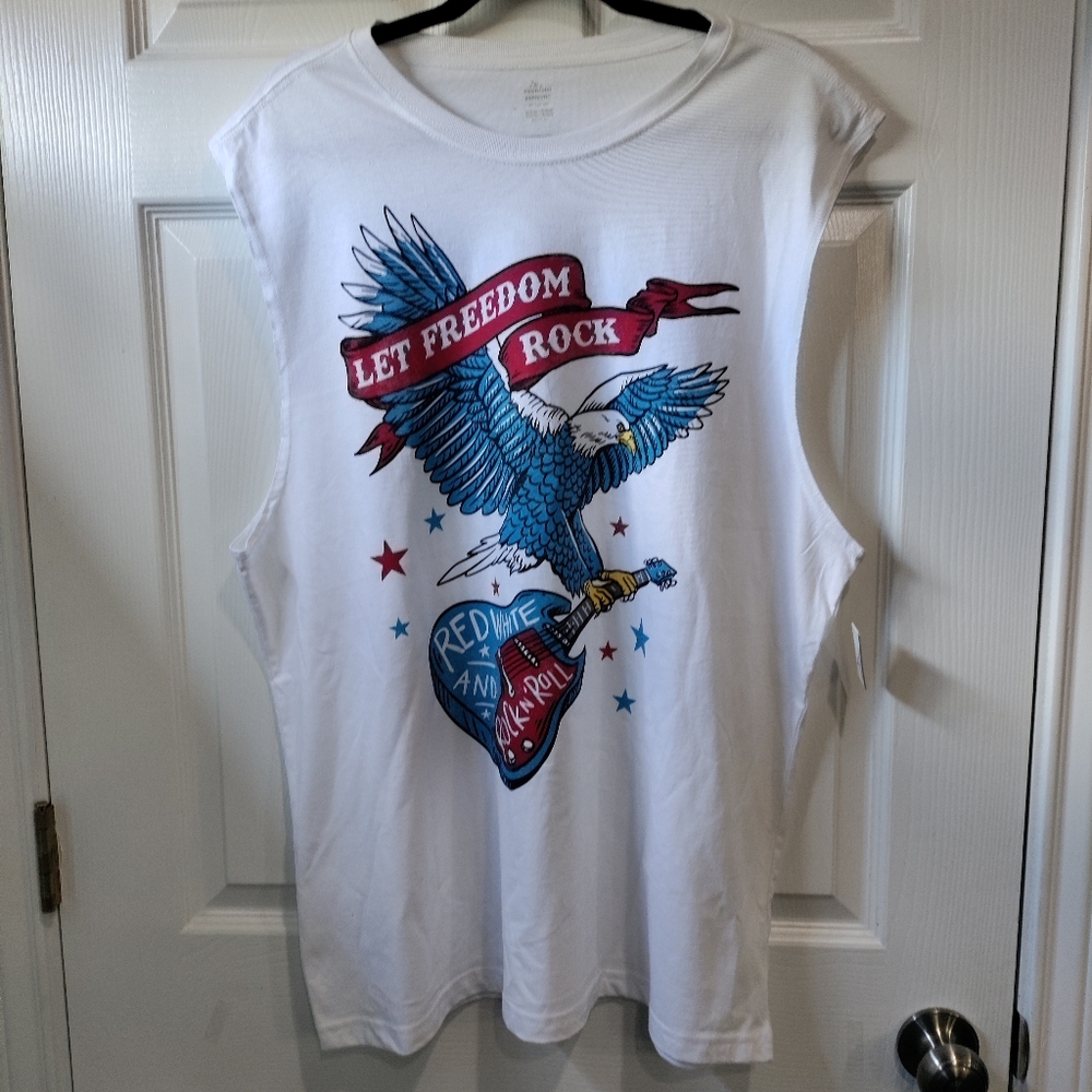 NWT Celebrate Patriotic men's white wide open a tank size XL
